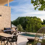 Villa Mila *